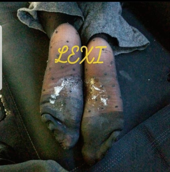 Lunch break footsession #thighhighstockings #smellyfeet #stinkyfeet #polkadot #footfetish #footfetishcommunity<a href="/tag/thighhighstockings"class="tags">#thighhighstockings</a><a href="/tag/smellyfeet"class="tags">#smellyfeet</a><a href="/tag/footfetish"class="tags"><span>#footfetish</span></a><a href="/tag/polkadot"class="tags"><span>#polkadot</span></a><a href="/tag/stinkyfeet"class="tags"><span>#stinkyfeet</span></a><a href="/tag/ebonysoles"class="tags"><span>#ebonysoles</span></a>