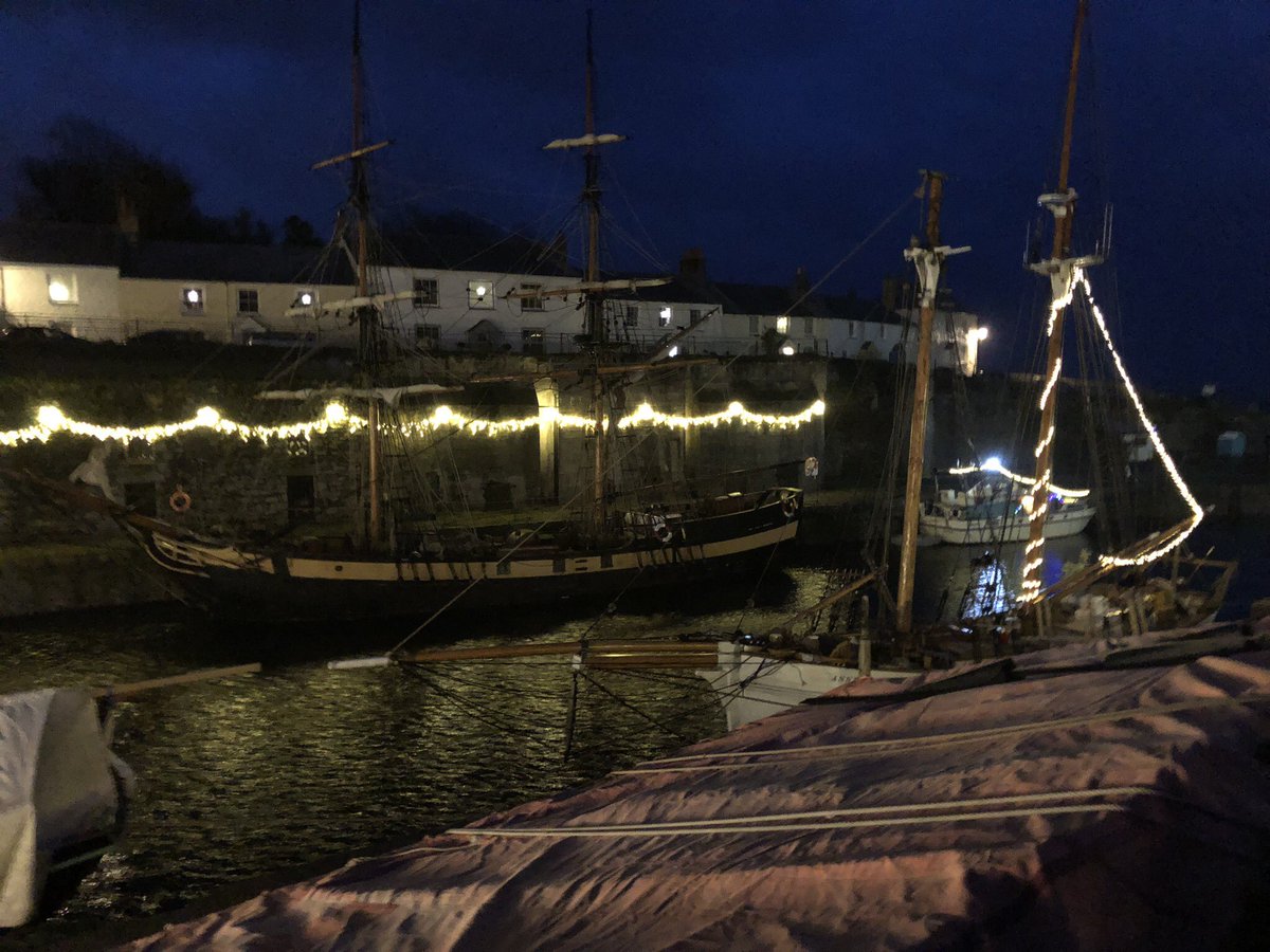 Wild, windy and wet for the Switch On of #Christmas2019 lights @CharlestownVil1 We enjoyed the brass band playing carols and some festive fare from the pop up cafe from  @The_Longstore on the Quay #Christmas2019 @CTHarbour