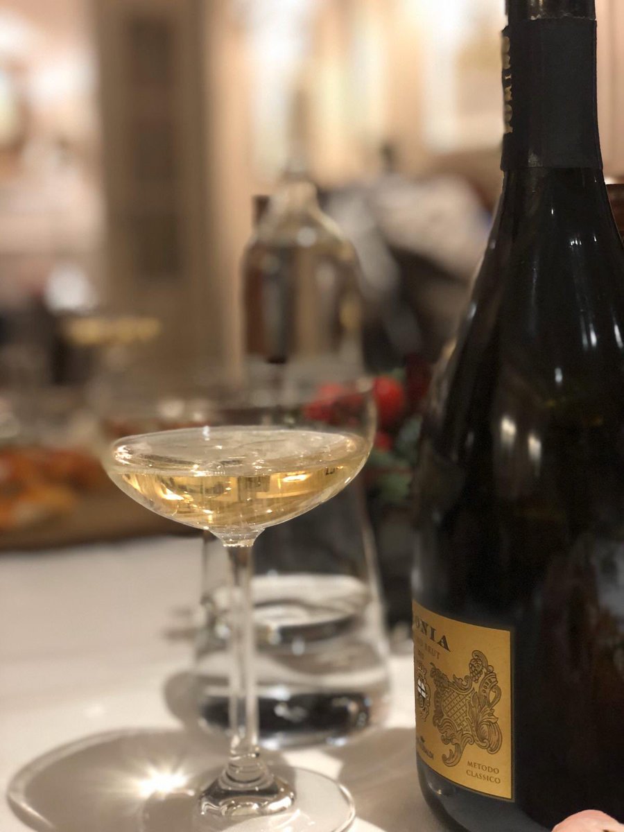 Firenze con Vista #pizza #tartufo e #bollicine  al Picteau <a href="/LungarnoTweet/">Lungarno Collection</a> <a href="/saygoodITA/">saygood</a>