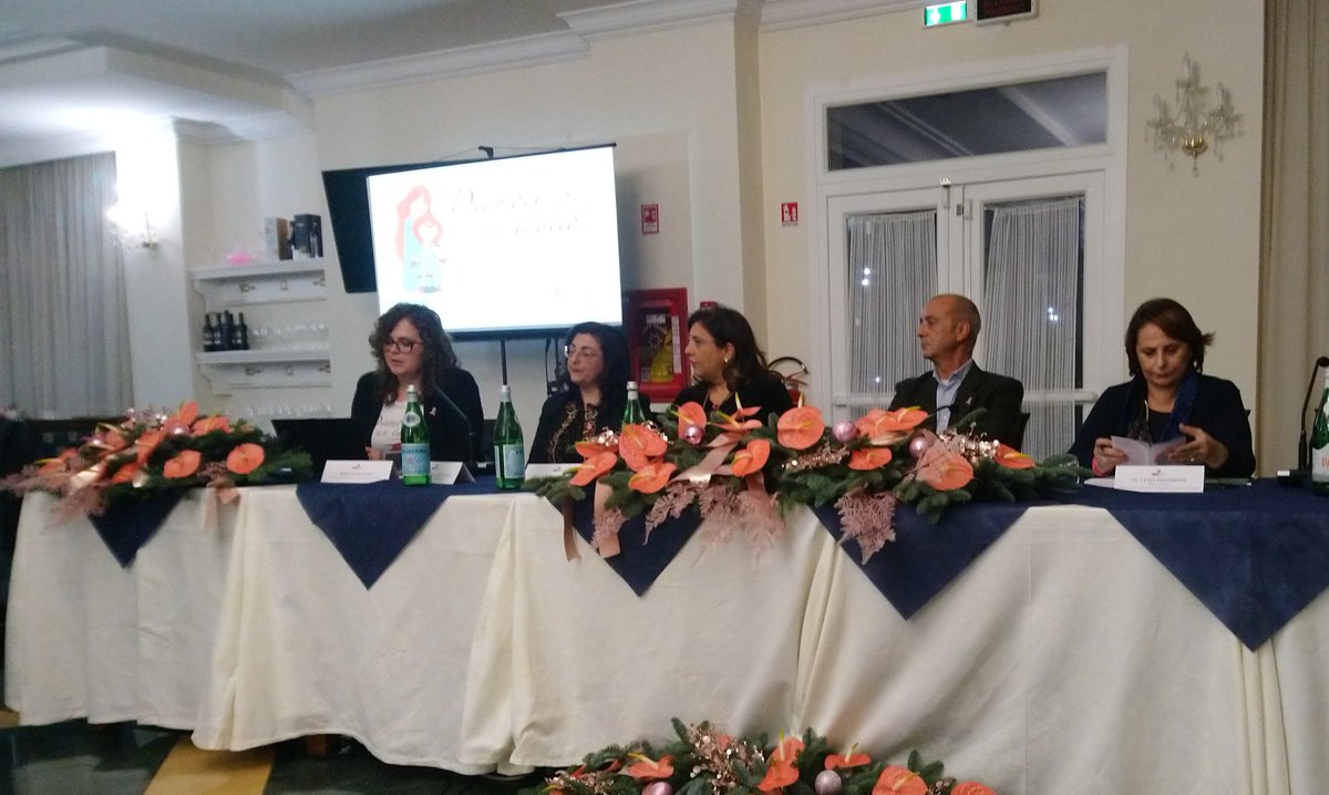 Il nostro presidente <a href="/BacilluSubtilis/">Bacillus Subtilis</a>   presenta #DiamociUnTaglio 💇💇‍♂️ al convegno #AiutaciAdAiutare!

#untaglioragionevole
