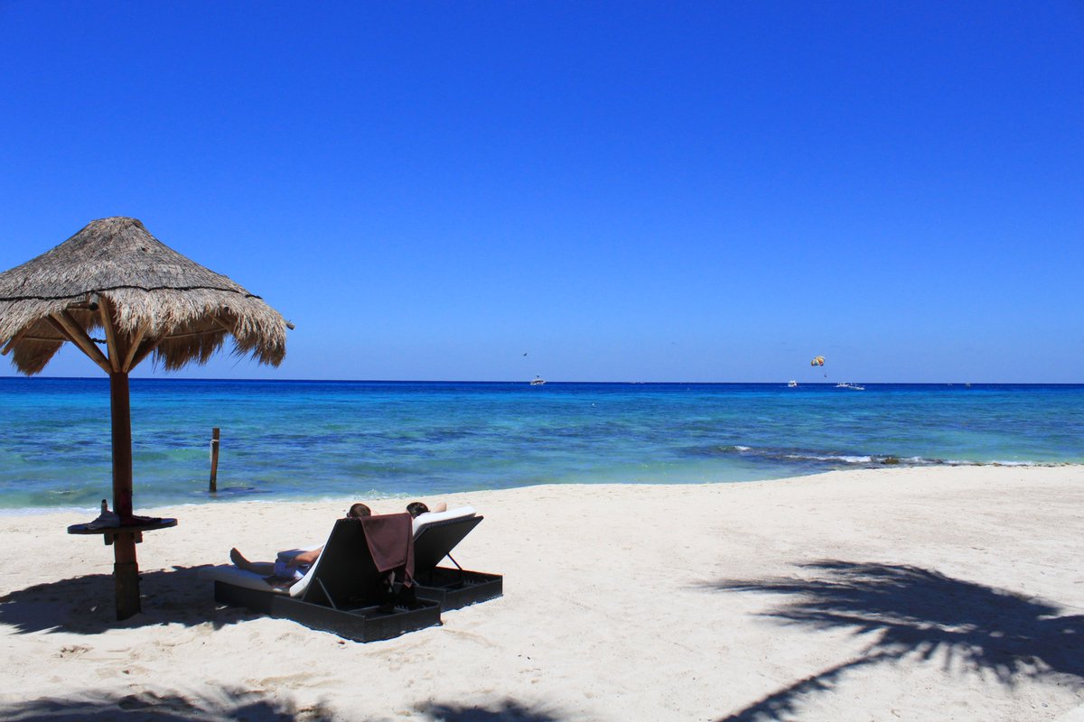 SecretsAura's tweet image. Cuando viaje a lugares de clima tropical, recuerde usar protector solar para evitar cualquier tipo de daño a su piel. #SpaTip