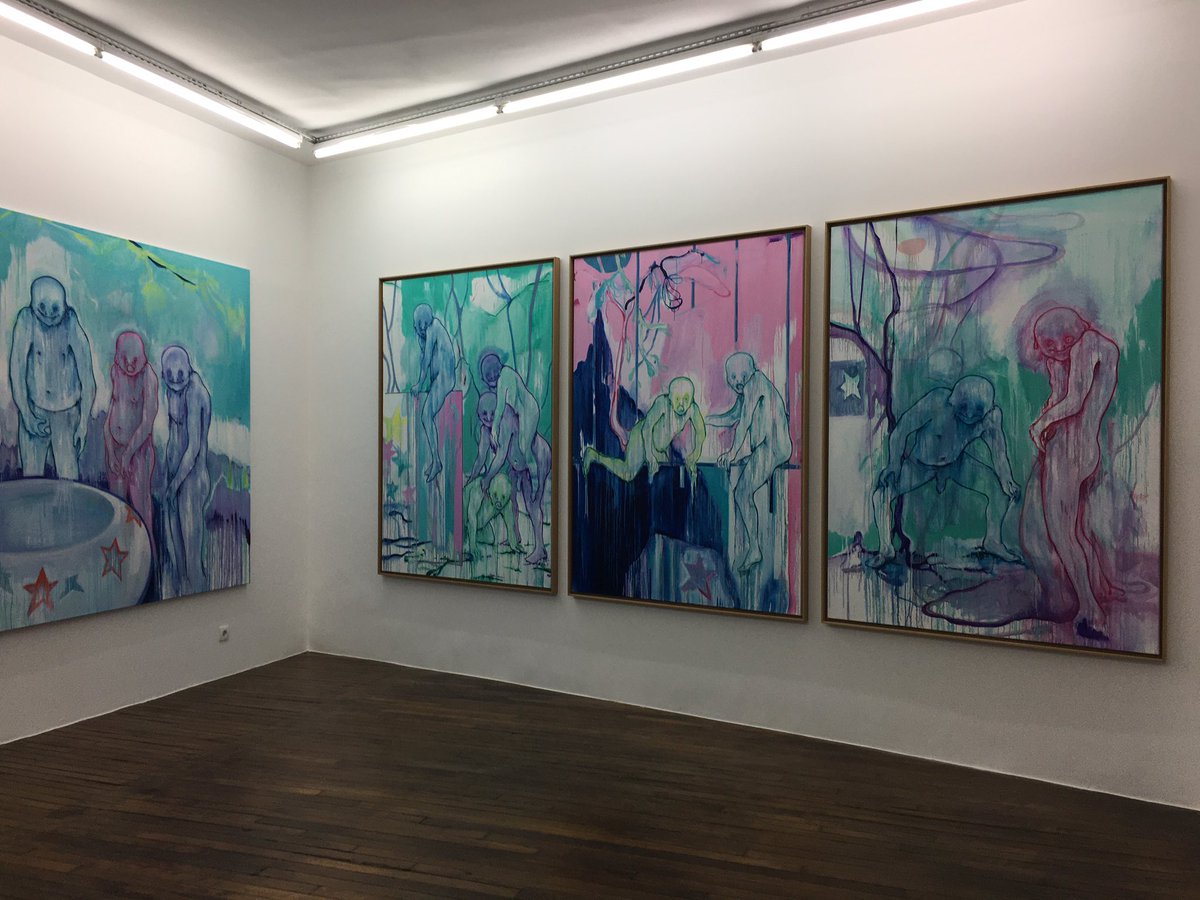 Guiguiii94's tweet photo. Vernissage acidulé de #VincentGicquel. Les besoins du corps, les envies, la pudibonderie à la @GThomasBernard. https://t.co/ohRaTjXKiO