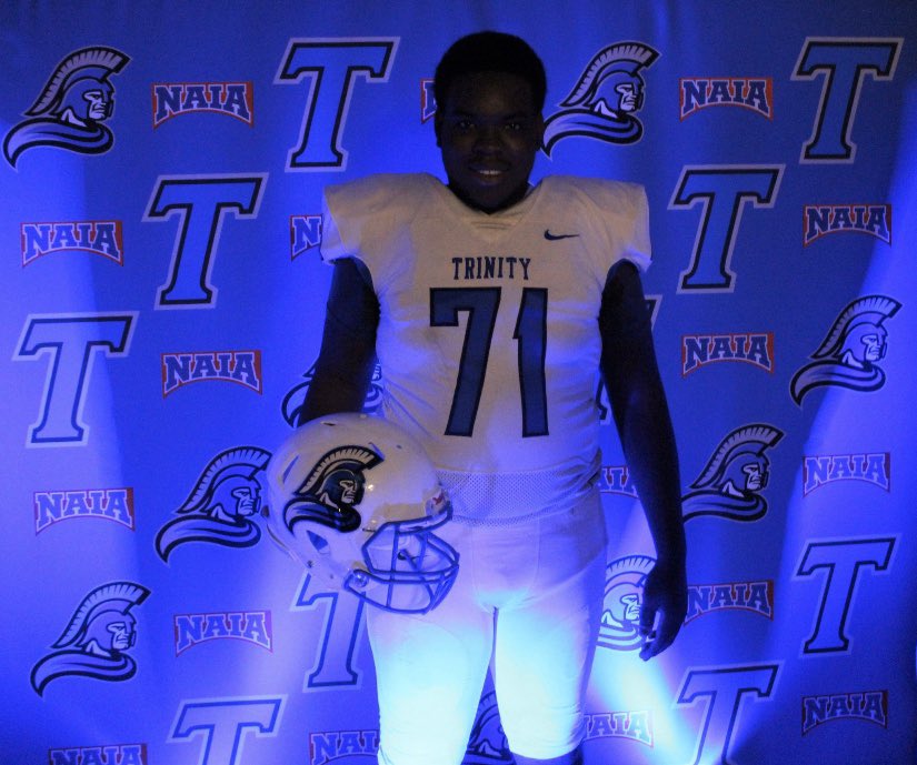 Big_Mike____'s tweet photo. Had a great visit to trinity. Thanks @CoachButlerTIU  @_Coach_Franz for the amazing visit. @efto600 https://t.co/Hq9DHCoFnJ