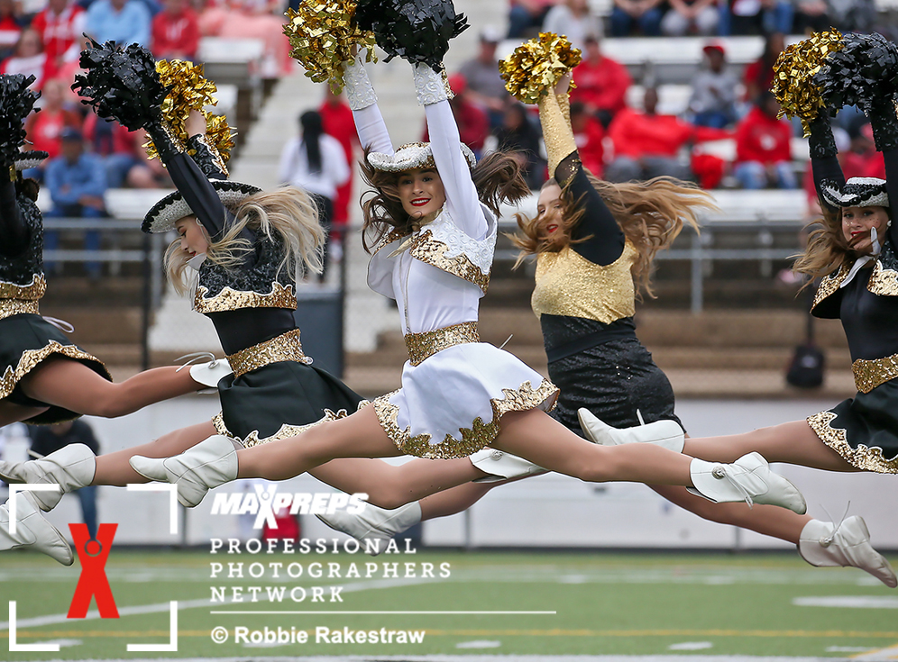 robbierakestraw's tweet photo. MaxPreps pro photos from the @CrandallSports - Carthage Regional playoff game are up at https://t.co/jLH8HM6jEe. @FDGTholtreese17 @OfficialCISD @CrandallHS @crandallcrew20 #LukeSpitzer
@dfwvarsity @DFWGRIDIRON @etvarsity @MaxPrepsPR @CrandallBand @CrandallCheer #GoldDusters https://t.co/ouj6KXDZf8