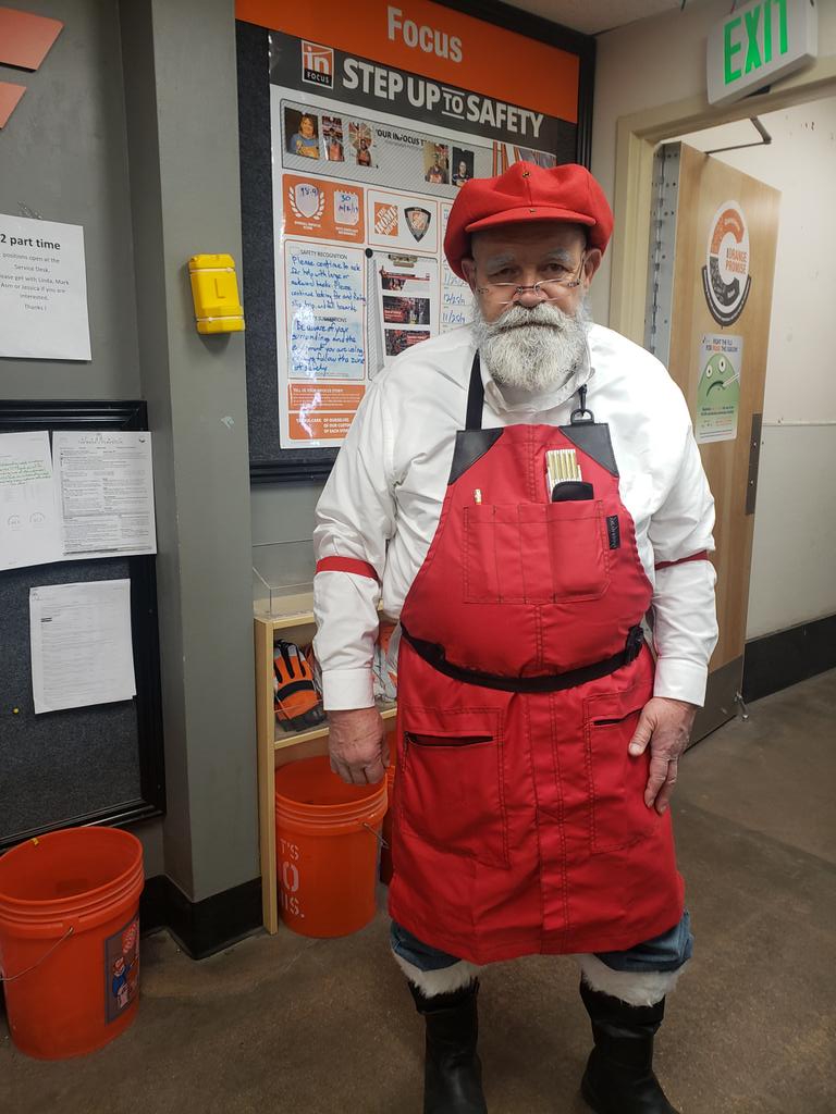 Santa made another appearance at 1518