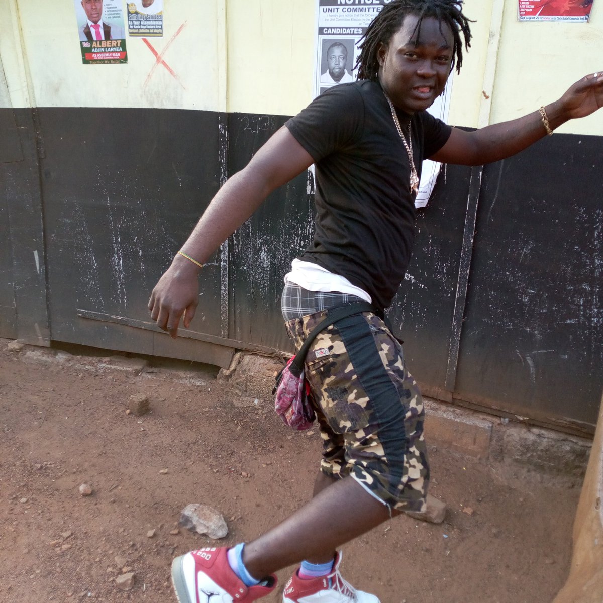 oboymoneydemon's tweet photo. #Chaa @shattawalegh @BaeShata @dkbghana aso mi kick dem zanku frenemies dems to the borla car (Dustin) #DopeNationWw #ScienceMovement sameway #SM4LYF say chaaaaaa if u also kick ur zankus dems #Blessedweekend need 10RT fi de chairman to see this..bless https://t.co/QucdIO8rzW
