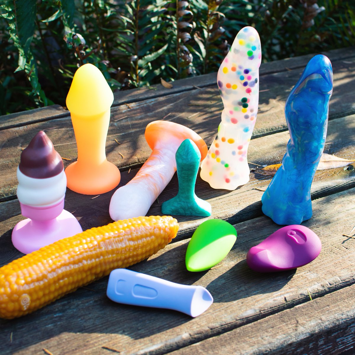 unihorn sex toy Spectrum Essentials Rechargeable Silicone G-Spot Vibrator main image 0