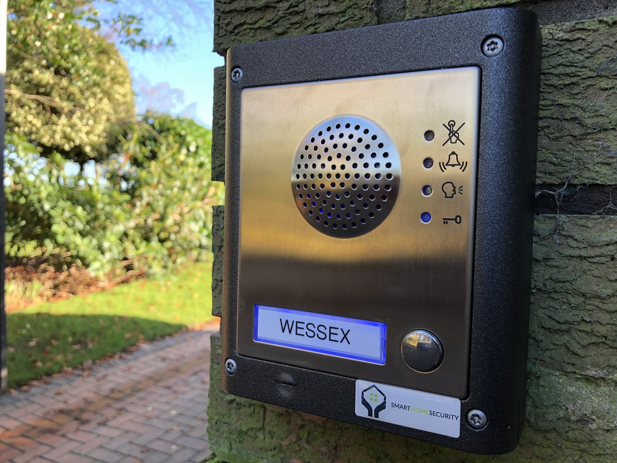 smarthomesecuk's tweet photo. We have been using @VidexSecurity for many years. The gsm is easy to set up and user friendly. Also looks great #videx #smarthome #intercom #gsmintercom https://t.co/6Qtf0MSWyt