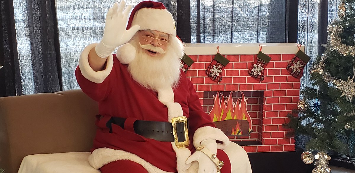 legacyeventsca's tweet image. Santa has arrived Silver Bells Winter Market #sbwm