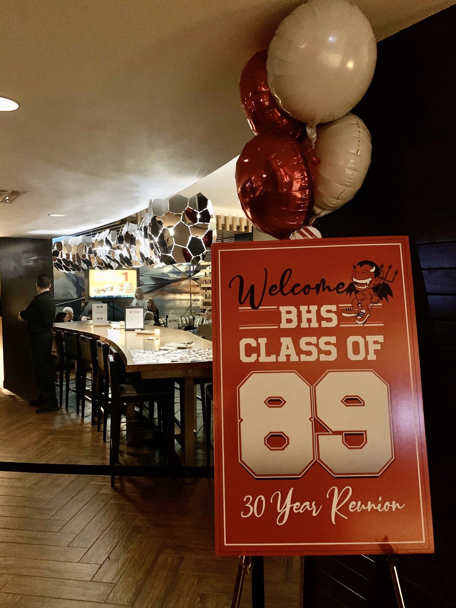 Scotty_Ballgame's tweet photo. Amazing time catching up with old friends last night at @BHSClassof1989 30 Year Reunion. Thanks @NUArchjobs for helping me plan a great night had by all! #BHS1989 https://t.co/cpVGReJFim