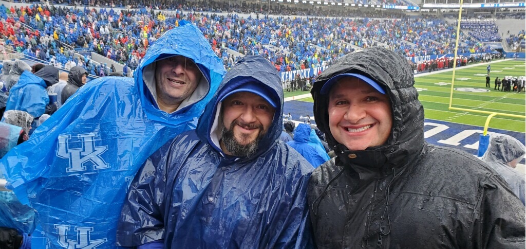 miketorbey's tweet photo. #WeAreUK 👇🏽 https://t.co/qxF1XOl9A3
