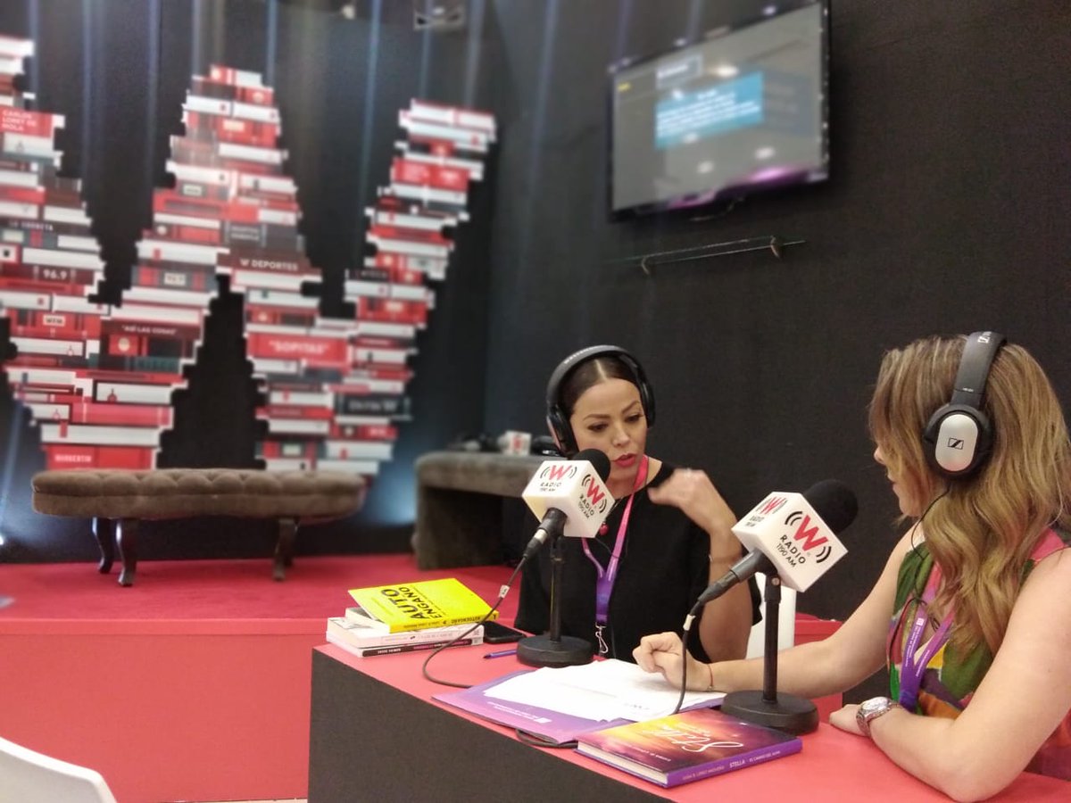 wradiogdl's tweet photo. En #EnFin con @_KarinaAngulo hablamos con la escritora @dradelalma sobre su reciente libro "Autoengaño ¿Por qué nos engañamos?
#1190AM
https://t.co/89tKtj7jNP
#WEnLaFil https://t.co/DGRRLST50W