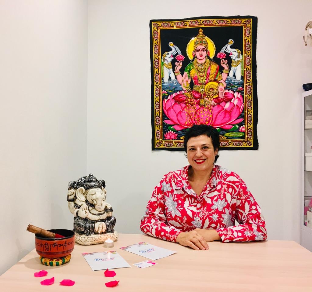 renovathermal's tweet photo. Mil gracias @M Pilar de Mujeres Poderosas de Marbella por la entrevista que nos has realizado hoy, en la que hemos contado la trayectoria de la empresa de casi 30 años y el propósito principal para el 2020, que es la expansión como modelo de #franquicia de nuestra #EscuelaDeSPA https://t.co/IPgZtbJk49