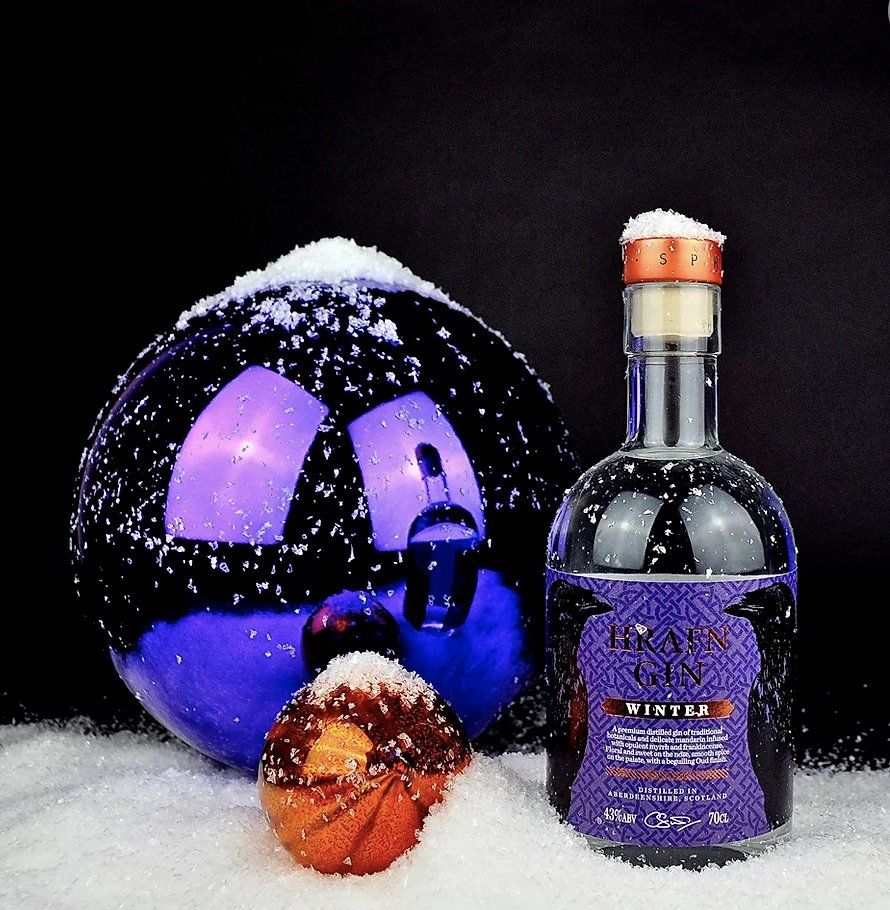 scottish_gin's tweet image. Check out our list of 10 Scottish Gins to get you in the festive spirit for Christmas! 🎄🍸🎄😊
buff.ly/2qZ2rdJ

@RedDoorGin @RavenSpiritsLtd @pickeringsgin @Edinburgh_Gin @GoodWillGin @IsleSkyeDistil @OldCuriosity_ @EdenMill 
#ScottishGin #Christmas2019