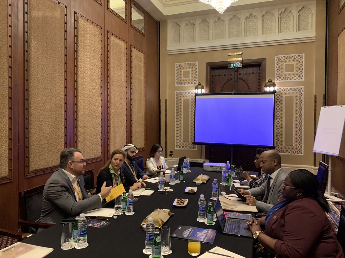 GuineeExpoOsaka's tweet photo. #IPM2019 réunion technique avec les équipes de @expo2020dubai. Objectifs: avancer sur l'opérationalisation du design du pavillon et affiner la programmation sur les 6 mois de l'événement.
#Expo2020
@bieparis
@GouvGN
@MIPPP_Guinee https://t.co/qjIp8FwNtX