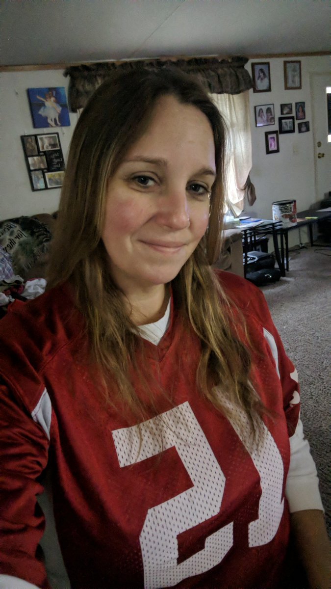 serenchasity's tweet photo. It's game beautiful souls!! Are you ready?! I am ready!! ROLL TIDE 🐘 🏈🐘 🏈 https://t.co/pOqGWWznAS