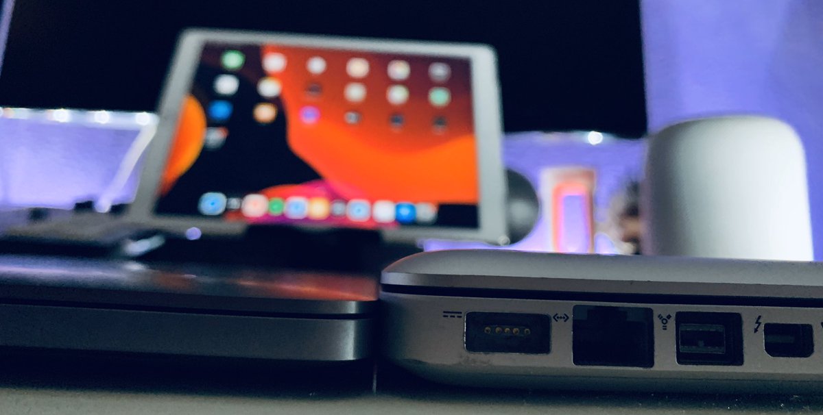 ApplelianosPod's tweet image. 8 años ha pasado desde el #MacbookPro15 del 2011 al #MacBookPro16 del 2019.