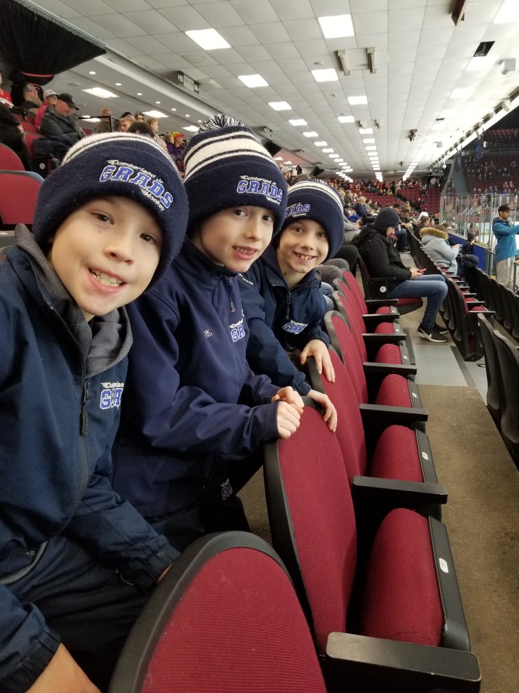 CinderMac7's tweet photo. Happy enjoying the @Ottawa67sHockey game #Go67sGo https://t.co/DJacbyXoh6