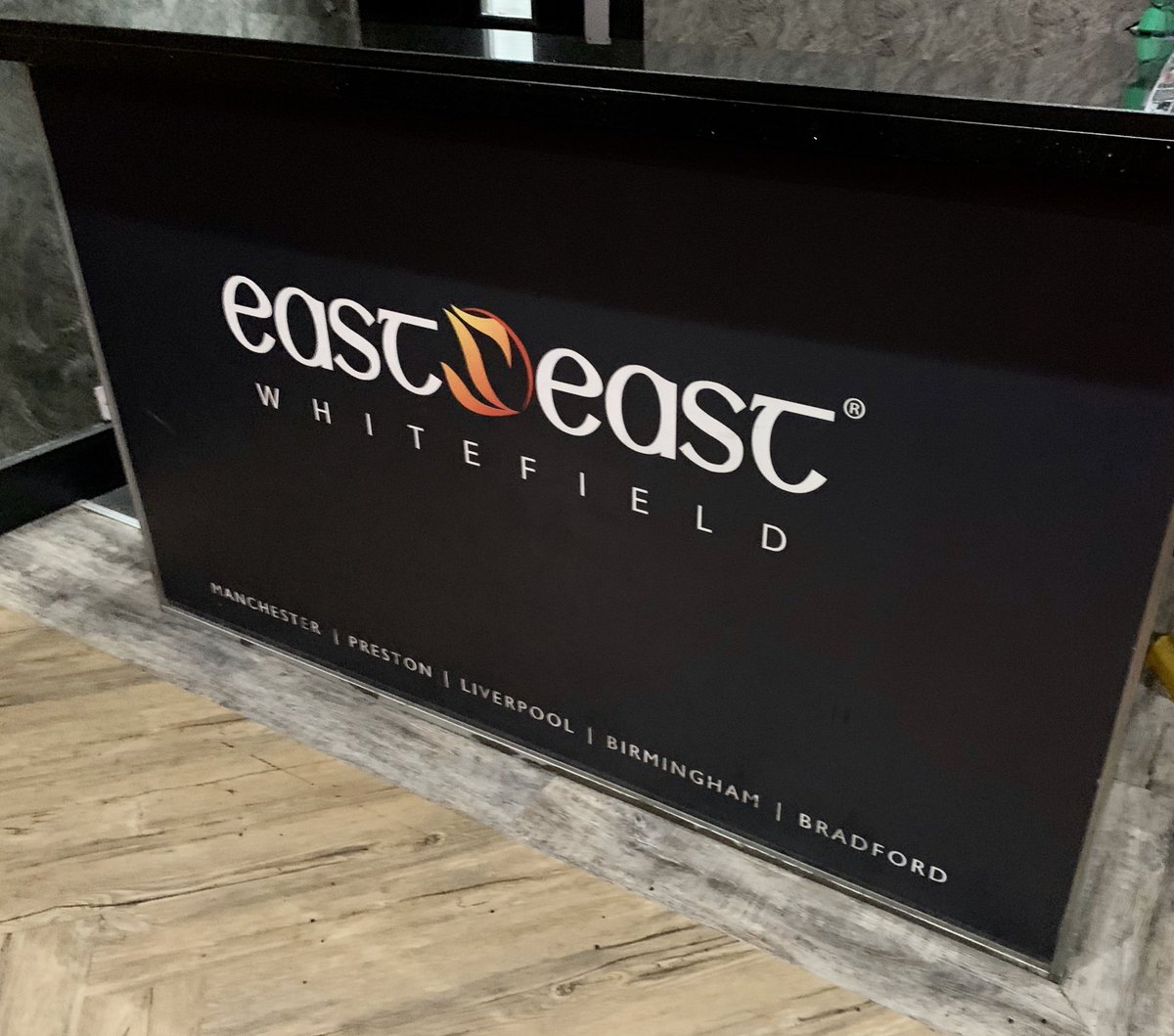 WasimMirUK's tweet photo. .@eastZeast #Whitefield #Manchester #BirthdayCelebration #CrackingService #9outof10 #MixedStarter #BestFamilyNaanAnywhere #KarahiTikkaMassala #Korma #KeemaAlooMataar #HawaiinMocktail #StrawberryDreamMocktail #MangoLaasi #LovelyTastyFood https://t.co/nhR000ypxj