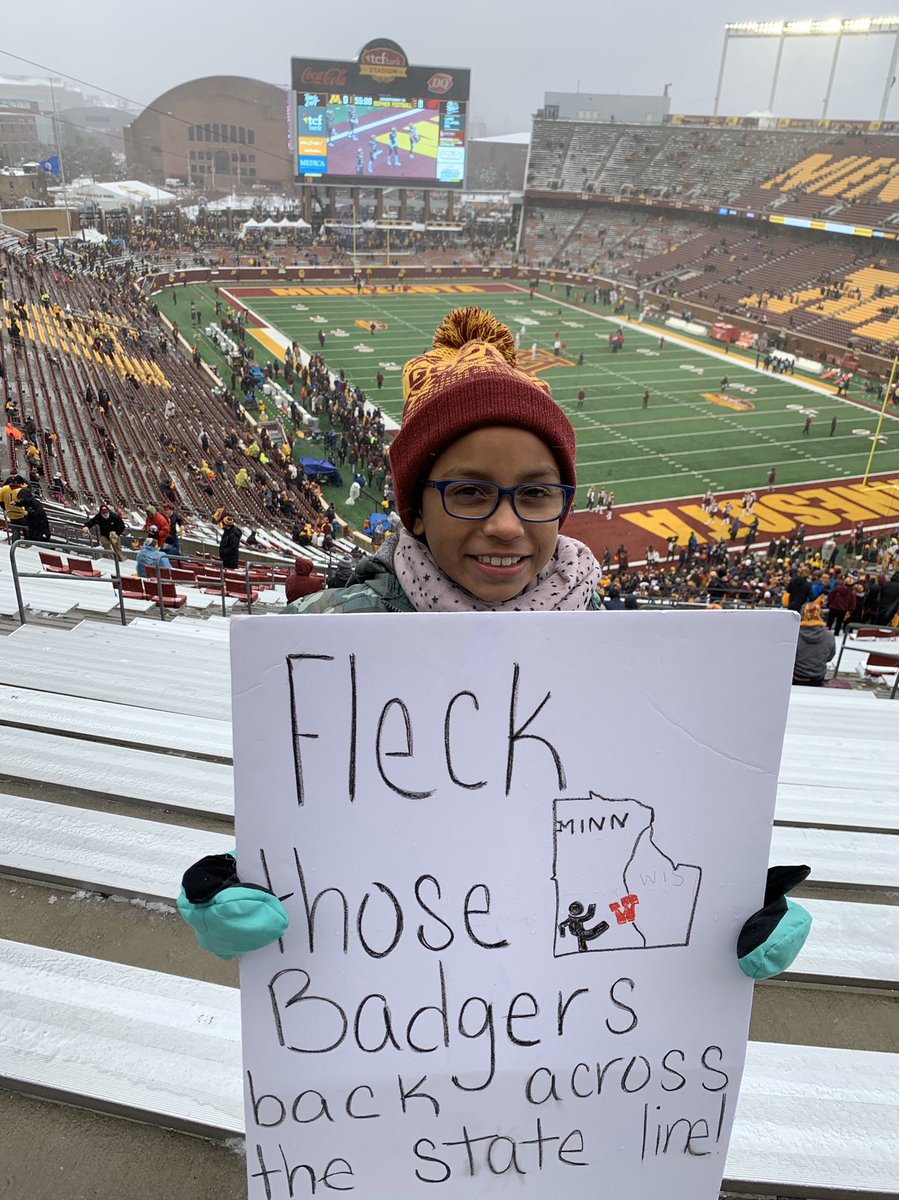 missebuff's tweet photo. Brrrr! Go Gophers!!! @GopherFootball @UMNews #GopherGameDay #SkiUMah #YouNBlue #brrr #goldenGopher #bigTen https://t.co/RimYNe0DzU