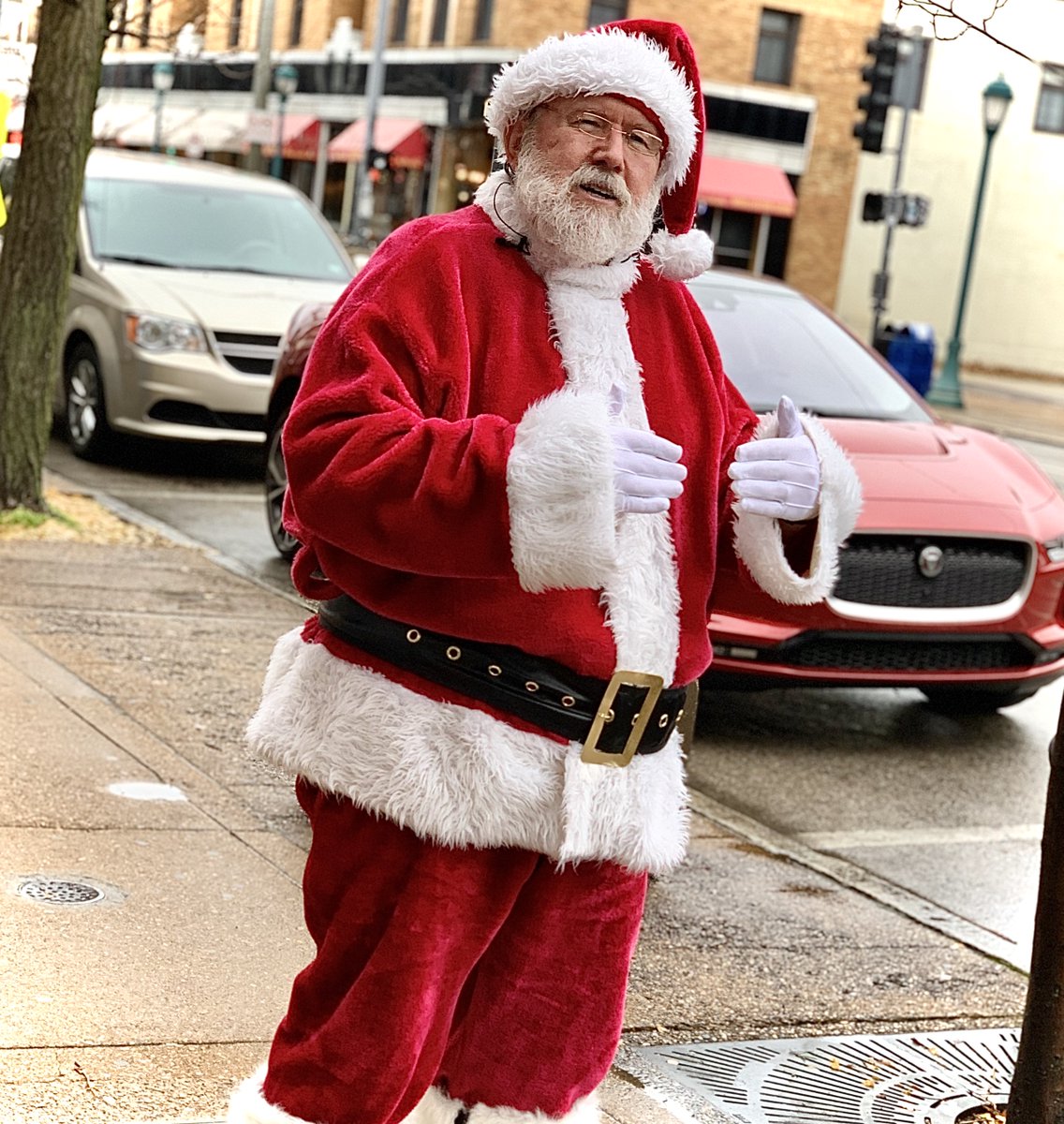 Skip the mall and #shopsmall. Santa did and he’s down here with us today! Come quick and you might catch him in any one of our retailers, restaurants and stores.