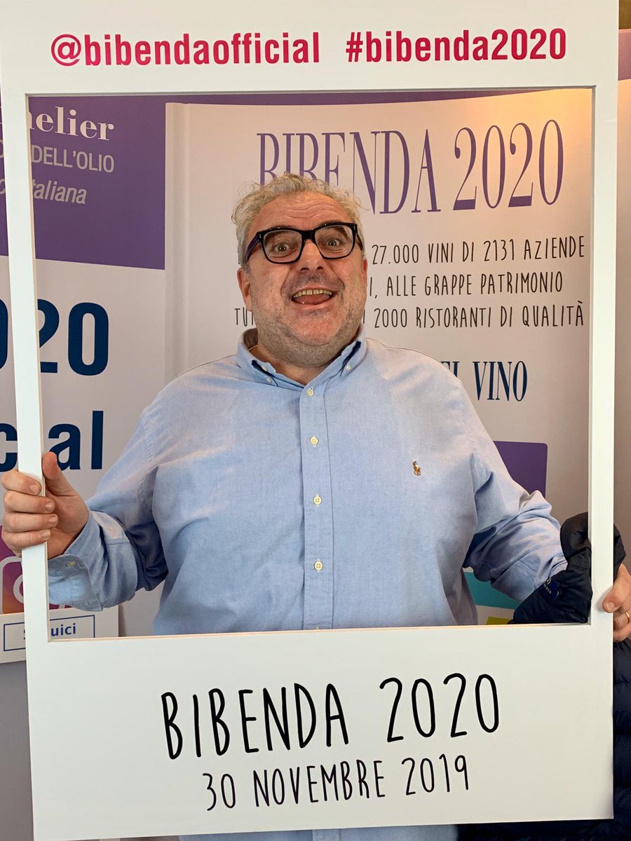 Panizziwines's tweet photo. Simone Niccolai is in da house @bibendaofficial, ready to receive the prestigious 5 Grapes award for Panizzi.

#winestarawards #winestuff #winepeople #panizziexcellence #bibenda2020 https://t.co/F8Fo8GlCU0