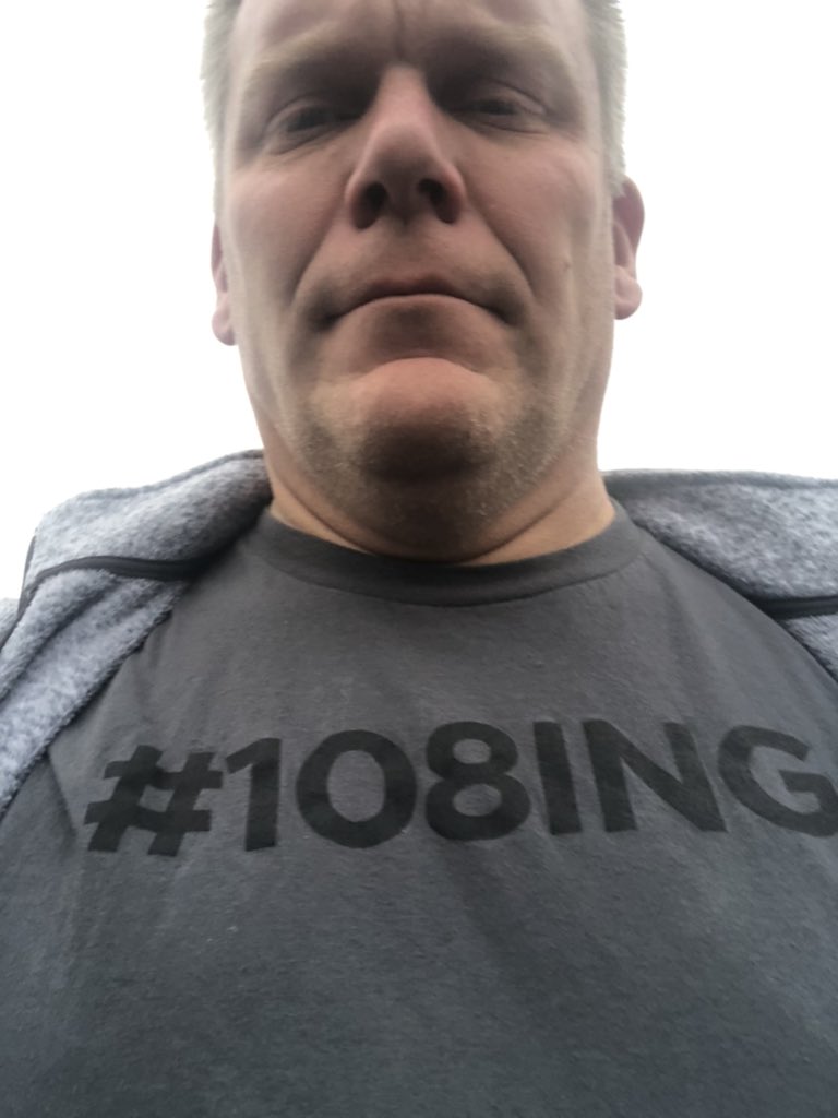 batwater44's tweet photo. Watching my daughter up at Antioch Lanes in her first high school bowling tournament. I don’t think I could be further away from the south side here. Helping support the 108 and these people have no clue what the shirt means lol! https://t.co/hDErmxuKaY