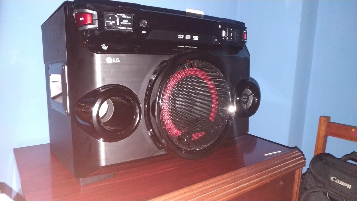 xboom om4560