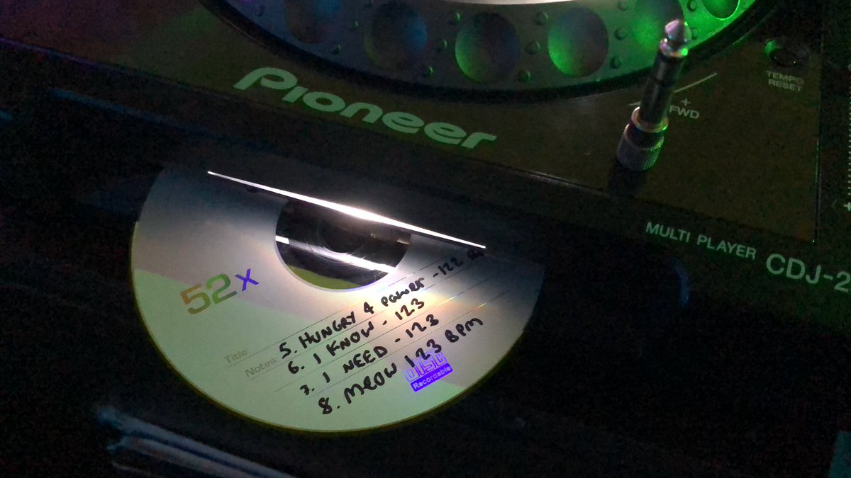 RobCrouch_DJ's tweet photo. @djpioneer do you want your headphone adapter and cd back? https://t.co/ihBqlNLHvd