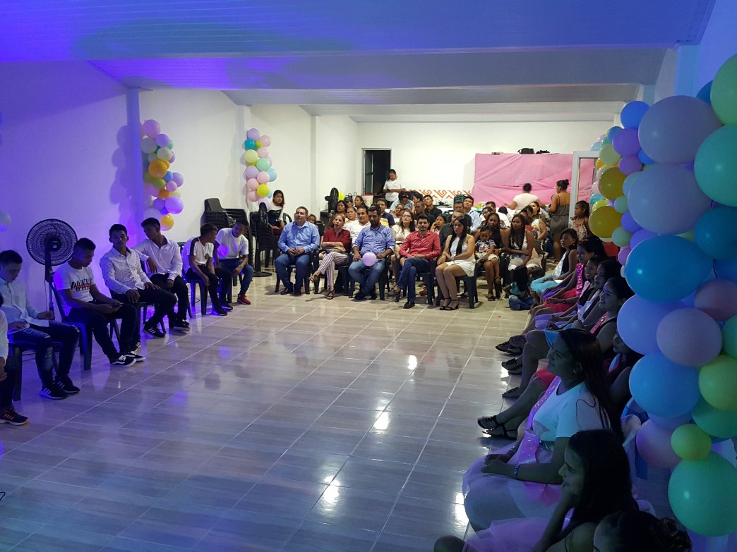 TVaupes's tweet photo. El día de ayer 29 de noviembre de 2019 La Alcaldía del municipio de Taraira, realizó la celebración de los 15 años de todas las niñas del casco urbano y comunidades aledañas, en el salón de Música. https://t.co/5KSJhTuLD8