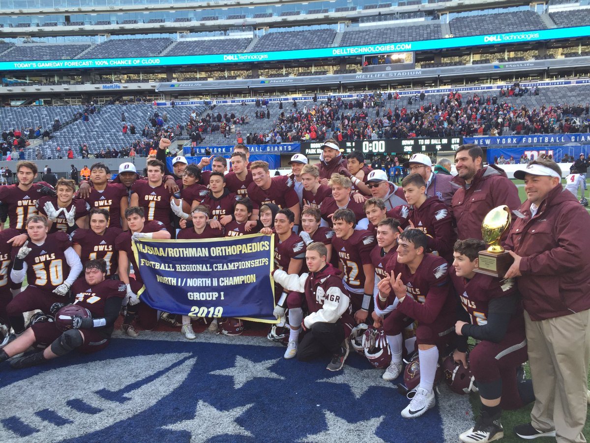 ParkRidgeSupt's tweet image. MetLife Update: All 3 phases, Football, Cheer &amp;amp; Band, came together today for a 28-21 victory over Boonton in the Group 1 North Regional Championship. The win caps an incredible season for the Owls. #Champs #PROwls