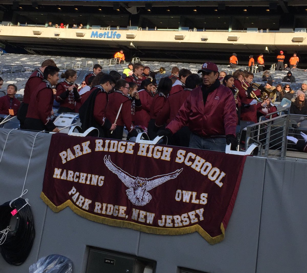 ParkRidgeSupt's tweet image. MetLife Update: All 3 phases, Football, Cheer &amp;amp; Band, came together today for a 28-21 victory over Boonton in the Group 1 North Regional Championship. The win caps an incredible season for the Owls. #Champs #PROwls