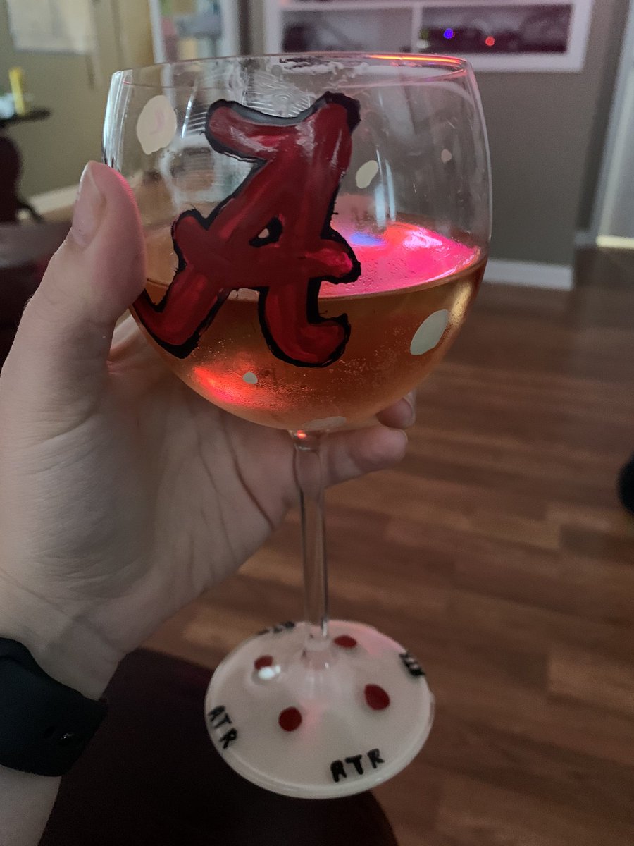 scatfloyd's tweet photo. Which tier of the Gump-dom does this wine glass fall under https://t.co/pRhzfWLU12
