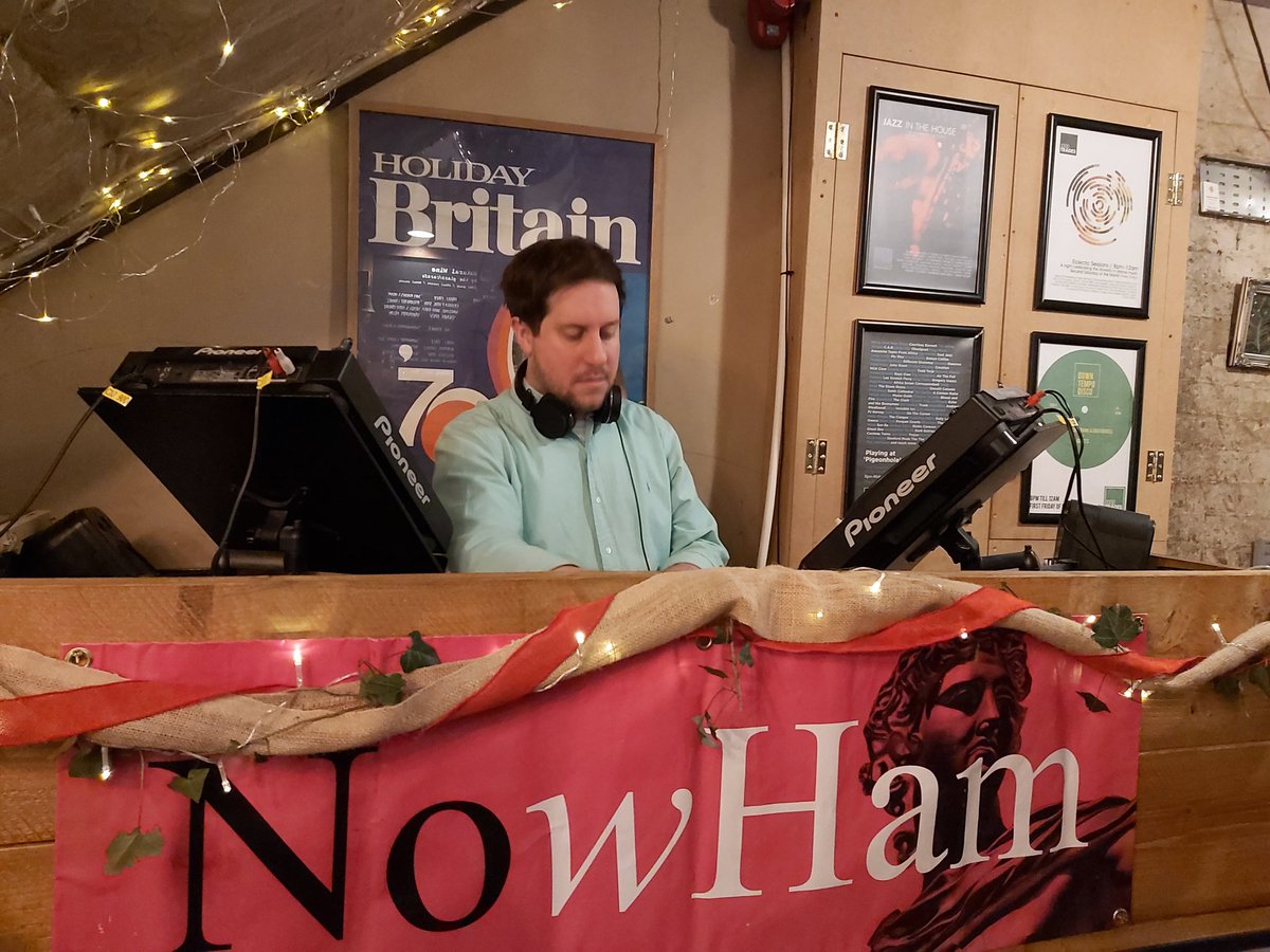 1000TradesJQ's tweet photo. .@Greg_Bird takes us all back to the 80s! #NowHam is now. https://t.co/E2c5vEd7tw