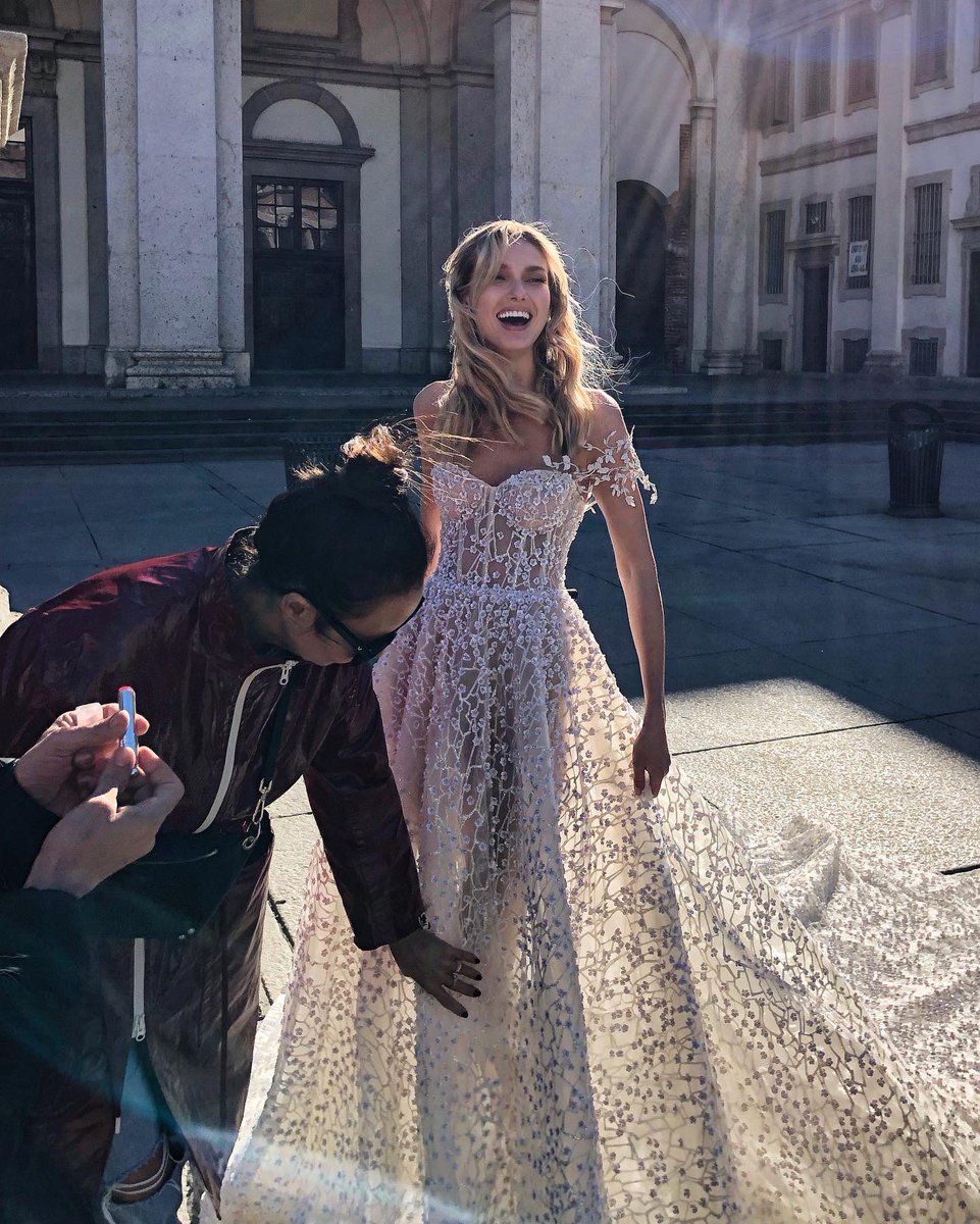bertabridal's tweet photo. Touch of a genius ♡ #Bertamilano https://t.co/ITNoPjKxi7
