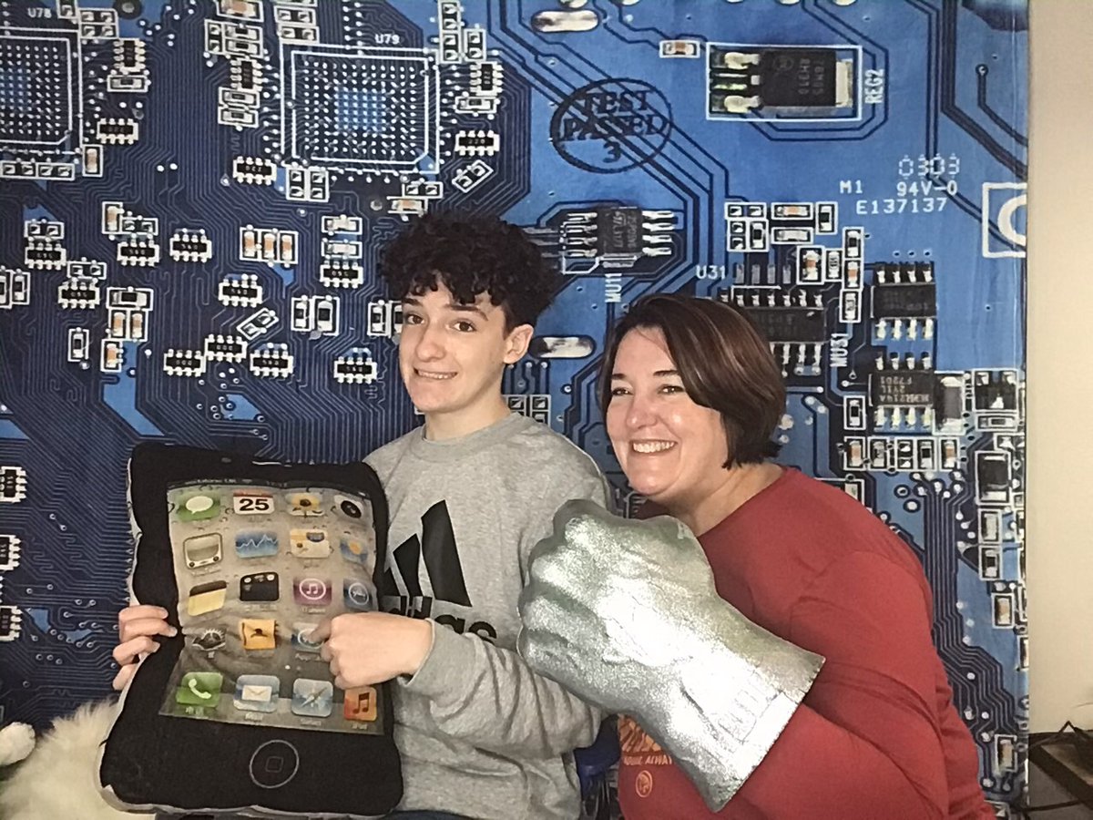 screenfixing's tweet image. ScreenFixing Photo Booth at Small Biz Saturday #smallbizsat #shoplocal #shopeav #shopsmallatl #shopatl