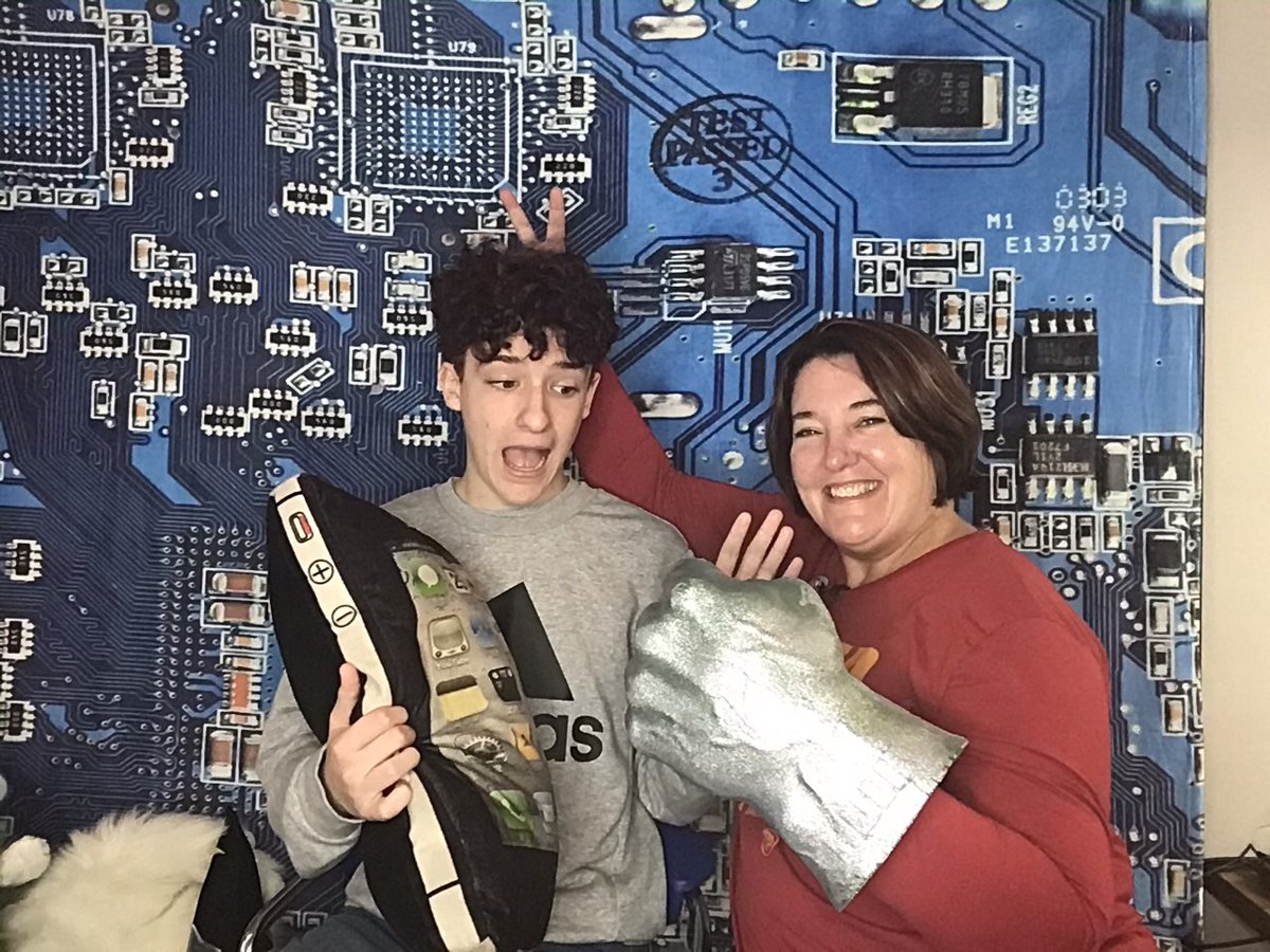 screenfixing's tweet image. ScreenFixing Photo Booth at Small Biz Saturday #smallbizsat #shoplocal #shopeav #shopsmallatl #shopatl