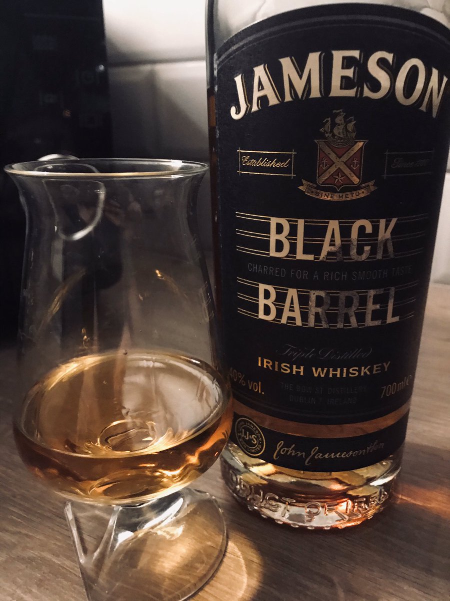 Dave_Cully's tweet photo. @whiskeytalk2U @thatsdramgood @daveswhiskey @craig1scotty @dramofthemonth @SpiritAndWood @MaltMusings @IRLWhiskeyStout @Bill_Linnane @CarlowTours @whiskeyfinesse Only recently got a bottle of this. Iโm so annoyed itโs taken me so long to try it. Itโs amazing #SaturdayNightSip #blackbarrell https://t.co/BJzSTTBdZA