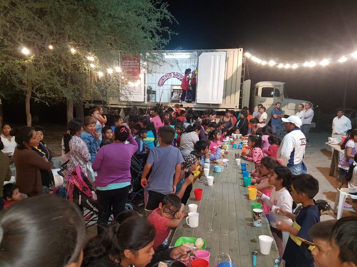 GuadaColqueOK's tweet photo. #CerrandoGestion municipal la https://t.co/uUVtqLribx.Comunitarios @JuanPabloLina10  realizó la ultima cena comunitaria en Barrios Justicia, agradecemos a todos los que participaron para brindar este servicio @GustavoSaenzOK @DesarrolloSalta https://t.co/7XGDlNhc6L