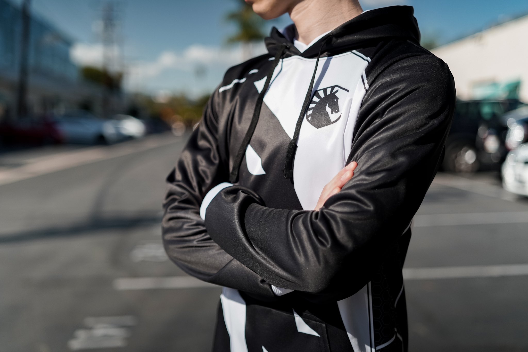 Team Liquid On Twitter The Black Friday Edition Jersey And Jersey Hoodie Are Still Available For A Limited Time Get Yours While You Can Https T Co Q8eawqwdwy Https T Co Vwhohhsmet Twitter