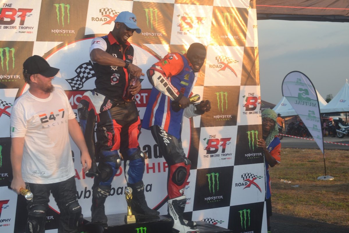 etukenyen's tweet photo. And it's a wrap!
The podium ceremonies, featuring:
- BT 600cc
- BT 1000cc
- RoadX Race 6
- RoadX Championship
#BT2019 #RoadX2019 #MRE #MotorsportNaija https://t.co/bYxSk8Fd3d