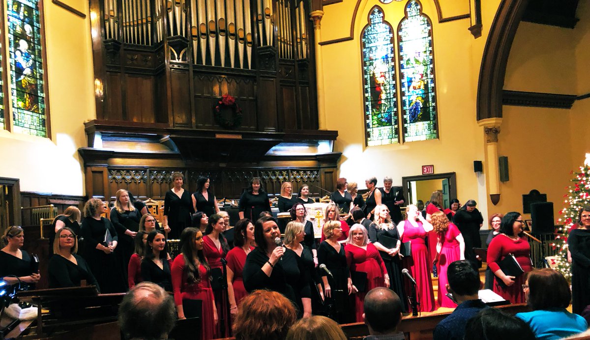 🎅🏻🎄<a href="/LadyCove/">Lady Cove</a> concert starting at The Kirk! Christmas begins now.
