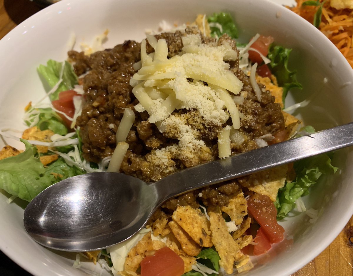 CHRIS_ryukyu's tweet image. 東京Live2日目 #タルマッシュ
来てくださった皆さんありがとうございました🌺

一緒に唄って踊って楽しい時間でした💕

タコライス美味しかった😋

本日最終日は #和海 Live‼️
ぜひ遊びに来てね🍻

●12/1(日)沖縄ダイニング和海
東京都台東区東上野1-20-8
第3津多屋ビル1F
18:00 Open／19:00 Start