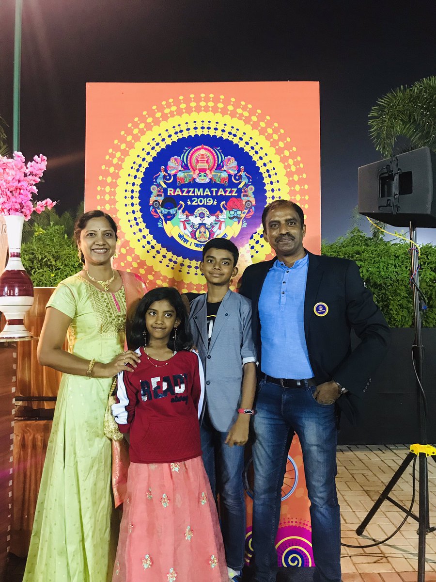 rajesh_mahalle's tweet image. My #pricelessfamily at #Razzmatazz2019 . Thank you for their #pricelesssupport . Kudos to organisers and volunteers for their #splendid #efforts @wearemastercard @mastercardindia