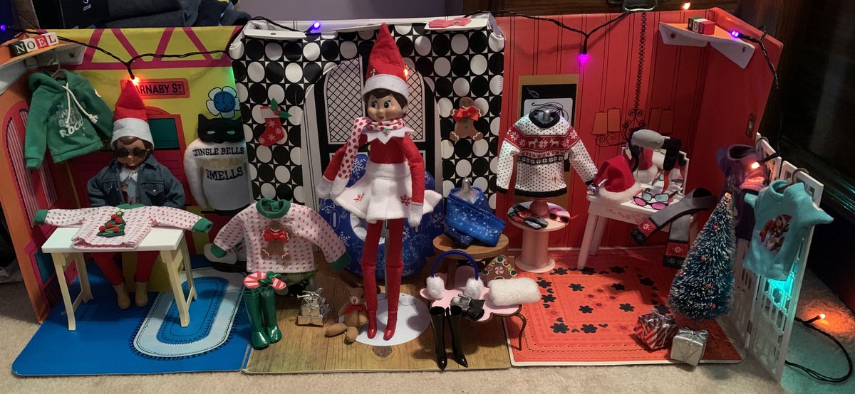 KabyMac's tweet photo. Support your local Small Business Saturday. #SmallBusinessSaturday #elfonashelf #elfreturnweek https://t.co/Qhy0hT5Lu6