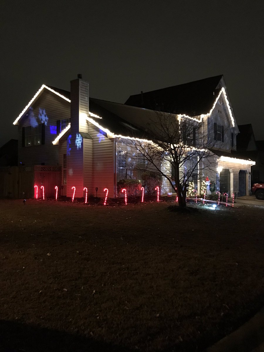 Payne923's tweet photo. The Payne’s start holiday decorating https://t.co/h9fvWO3hJI
