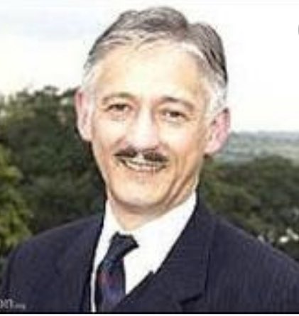 GaryFretwell1's tweet photo. Today is the 13th Anniversary of the passing of one of the finest #ChiefConstables Mr Colin Cramphorn. An absolute gentlemen and fantastic leader @WestYorksPolice @WestYorksPolFed @WYPJohnRobins https://t.co/JJvPmTynVf