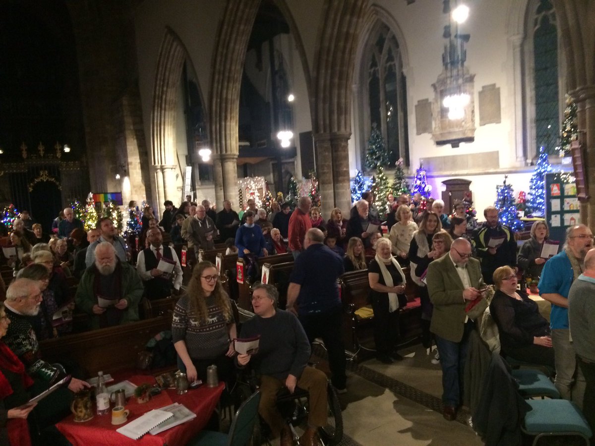 xmastreefest's tweet photo. A fantastic turn out at Folk Carols and Foaming Ale tonight. Huge thanks to Moggy in the Wood and Grand Union Folk Club - looks like we might have started a new tradition!! #xmastreefest19 https://t.co/vmUTrWbotw
