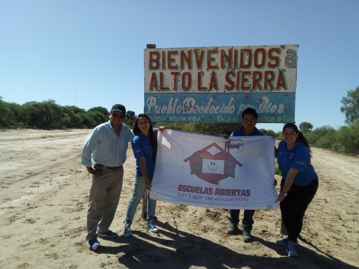Hazlo con pasión o cambia de profesión 💙💙.. 
Imágenes que valen más que mil palabras.. Gracias totales <a href="/UrtubeyJM/">Juan Manuel Urtubey</a> y @analiaberruezo <a href="/MEducacionSalta/">Ministerio de Educación de Salta</a> 
Por un mundo mejor para todos los niños salteños. 🏃‍♀️🏃‍♂️
<a href="/matiascanepa/">Matías Cánepa</a>
<a href="/GustavoSaenzOK/">Gustavo Sáenz</a>