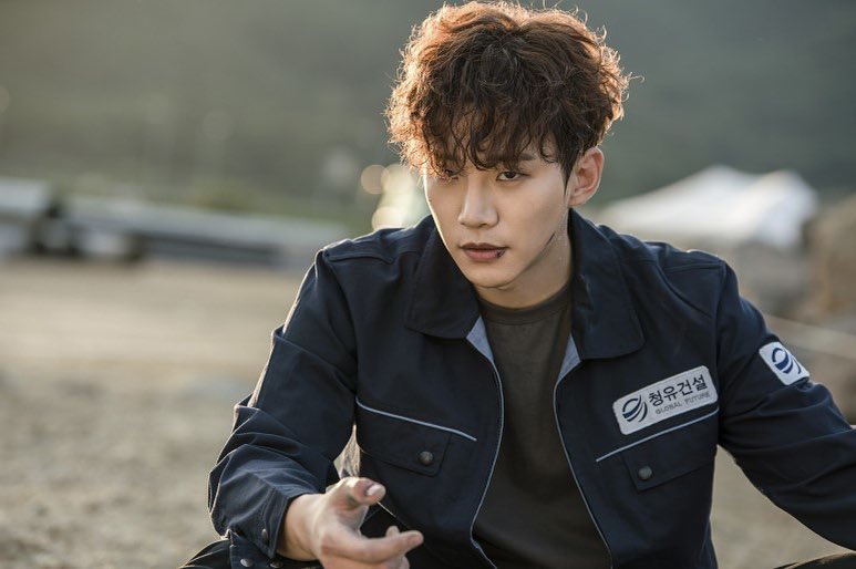 Дорама "между нами дикая химия". Дорама только между влюбленными поцелуй. Dorama только между влюблёнными. Только между влюблёнными дорама. Только между влюбленными дорама софтбокс.